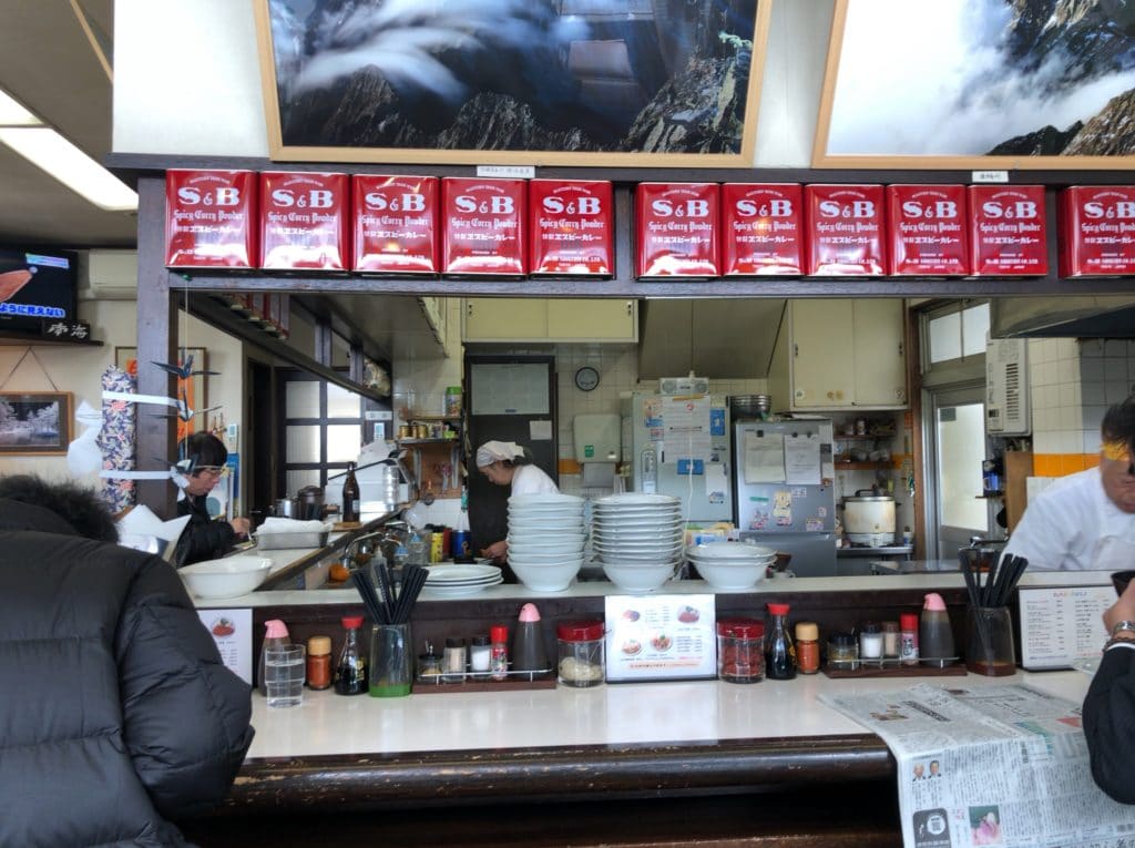 キッチン南海松本店のカウンター